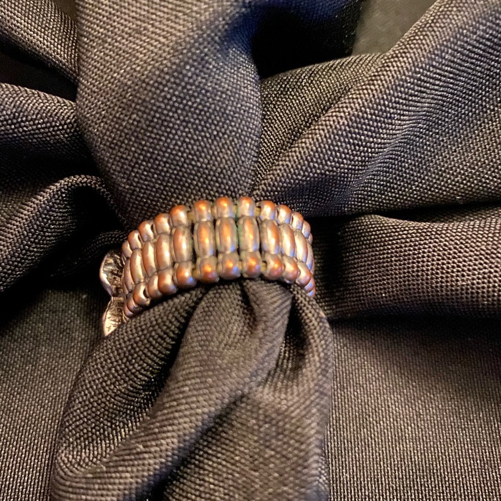 Bundle Item - One Size Flower Ring - Picture 3 of 6
